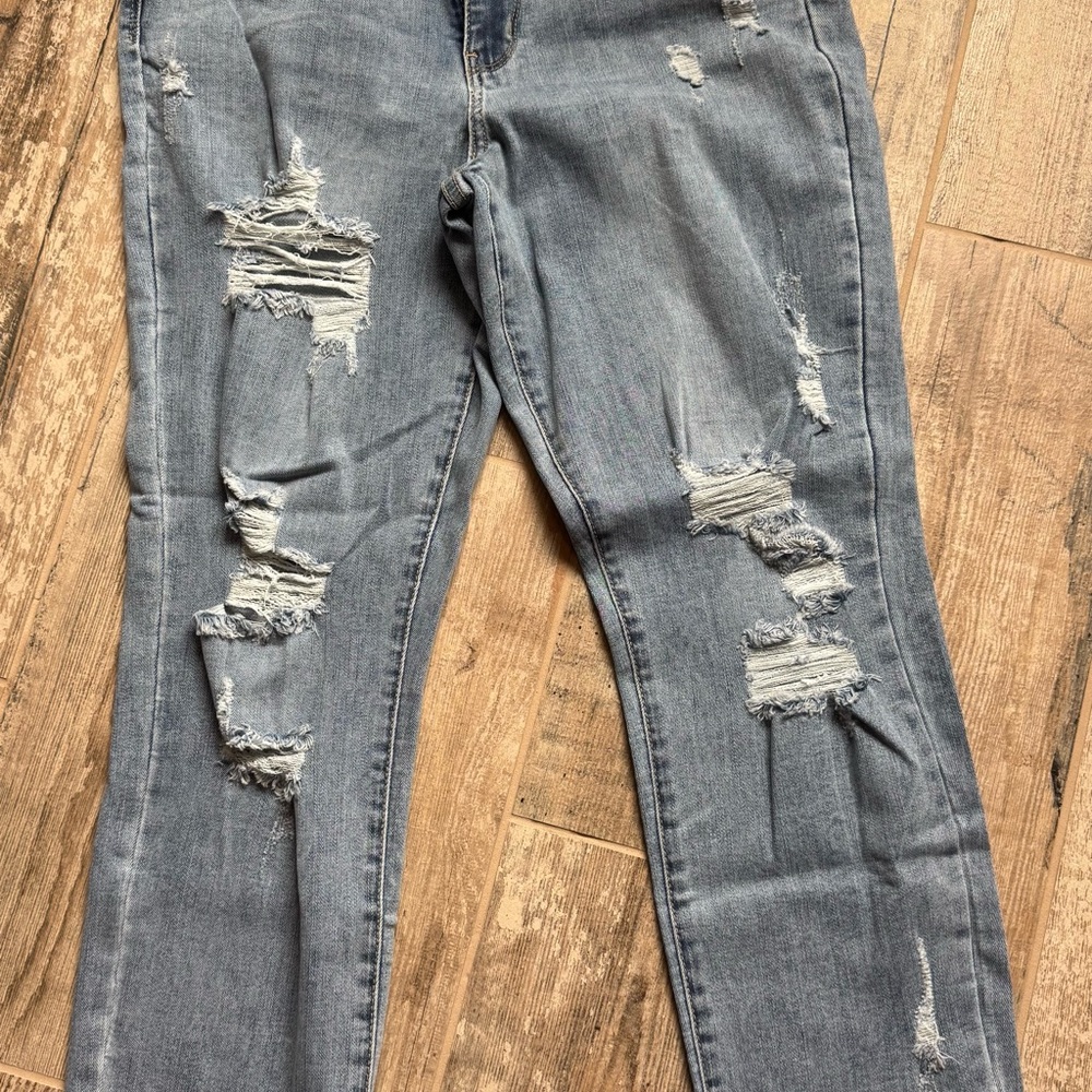 Judy Blue Boyfriend Jeans with Distressed Details